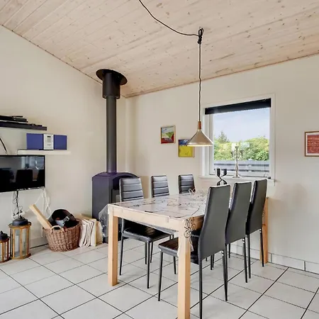 Beach Front Home In Tarm With Wifi Tarm