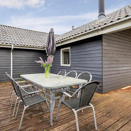 Beach Front Home In Tarm With Wifi Tarm