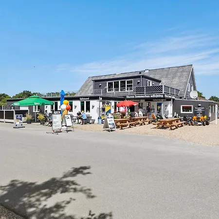 Feriehus Beach Front Home In Tarm With Wifi