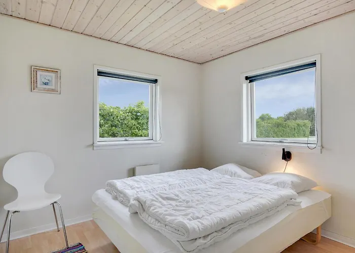 Four-bedroom In Dom wakacyjny